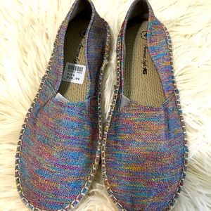 American Eagle Girls Espadrilles Size 4 NWT